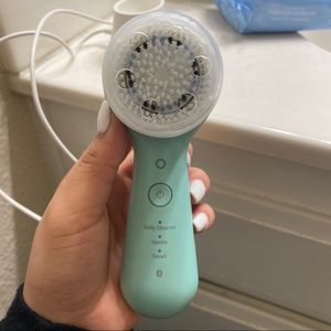 Mia Smart Clarisonic